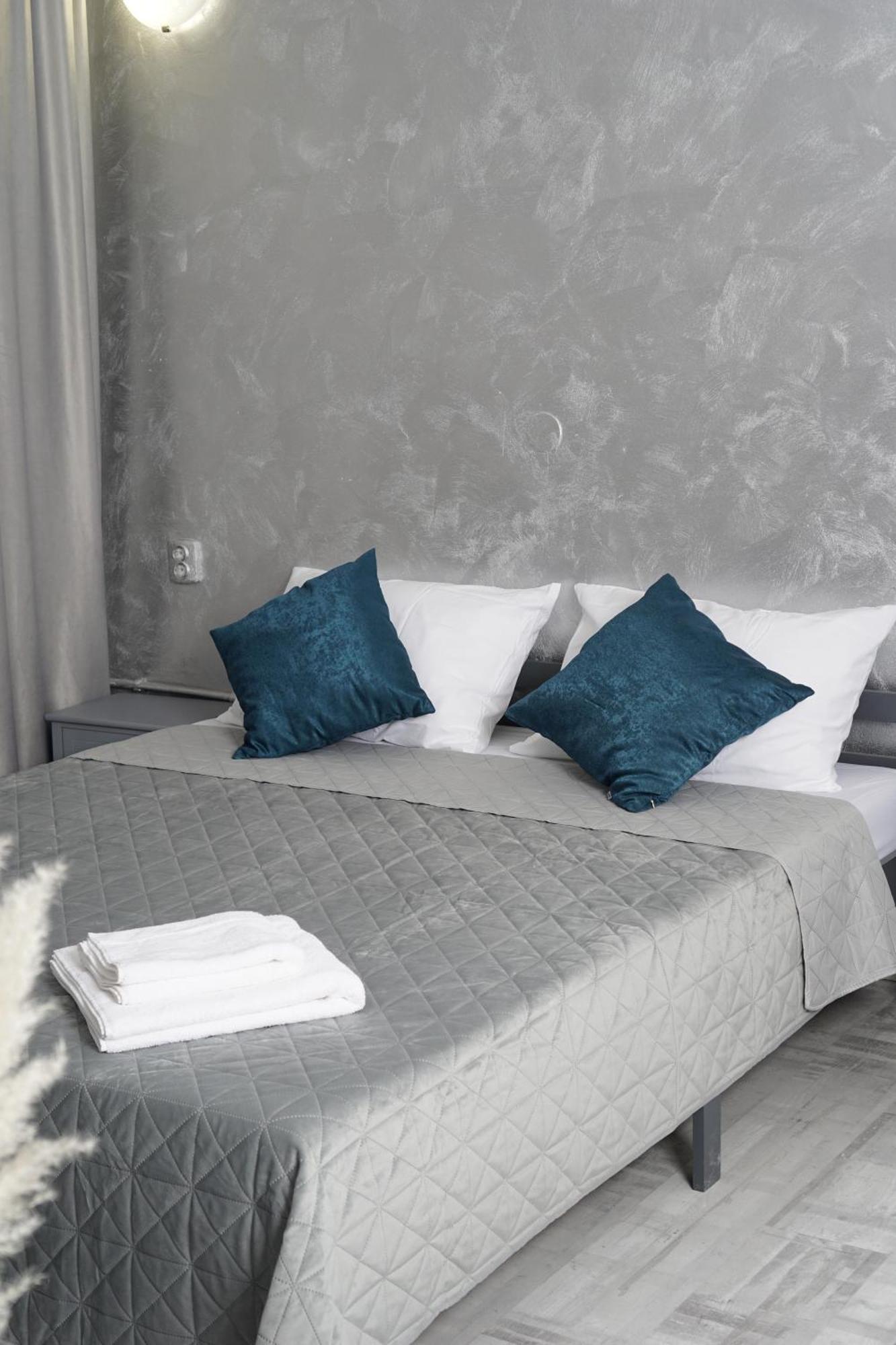24 Shades Of Grey, Rezerva Acum Apartament Ultracentral, Ceai, Cafea, Filtru Apa Rece-Fierbinte, Saltea 160 Cm Memory Foam Craiova Exterior foto